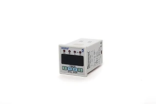 EMAS RZ1D1B-1 RZ1 Serisi 8 Pin'li 12VAC/DC 1CO 5A (rezistif) 0,1sn-99,59Saat Dijital Zaman Elektronik Röle