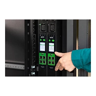 Schneider Electric EPDU2132M Kolay PDU Ölçülü Sıfır U 32A 230V (20)C13 (4)C19 IEC309